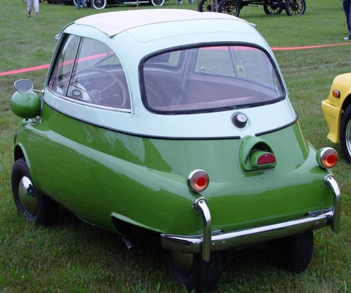 BMW Isetta: la historia de lo más pequeño 