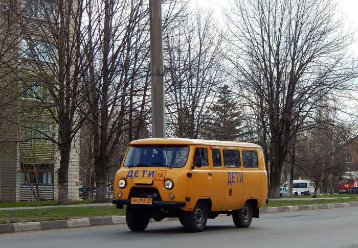 La revisión del automóvil UAZ-220694