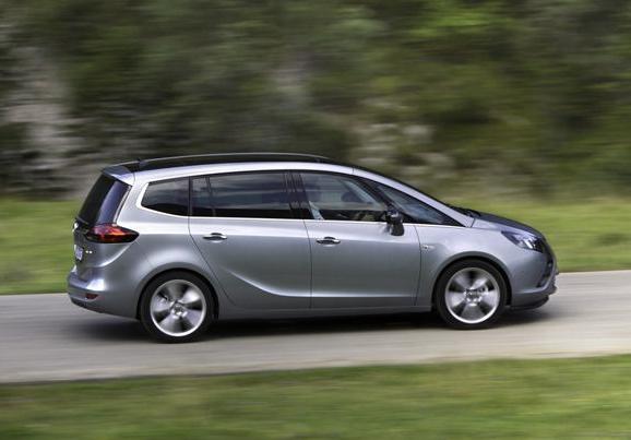 Opel Zafira Tourer: un buen automóvil para una gran familia