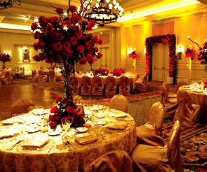 Decoración del salón de bodas como prenda festiva