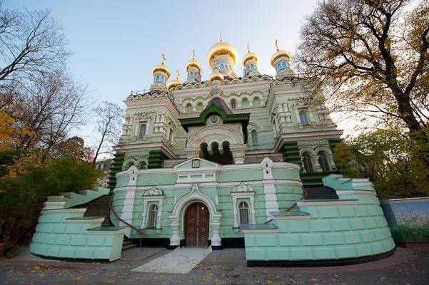 Monasterios de Kiev. Monasterio de la Santa Vvedensky y la Santa Protección Monasterios