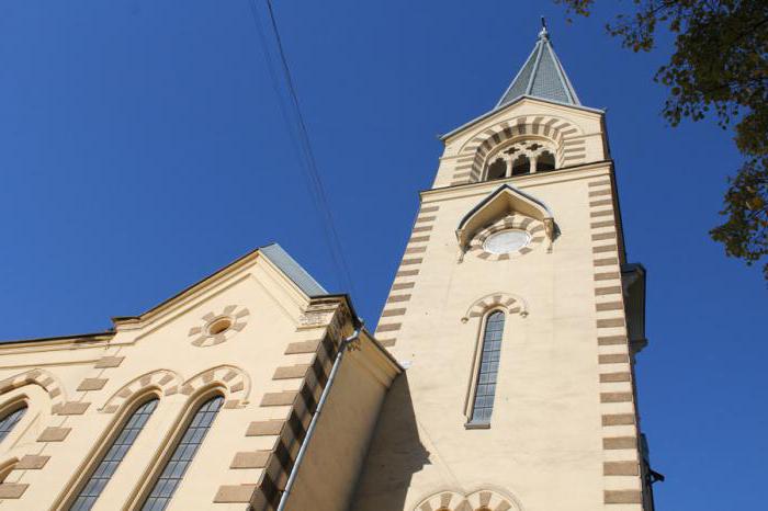 Peter y Paul Cathedral en Moscú: descripción, historia, foto. ¿Cómo llegar?