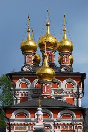 rector de la Iglesia de la Natividad de Cristo en Izmaylovo