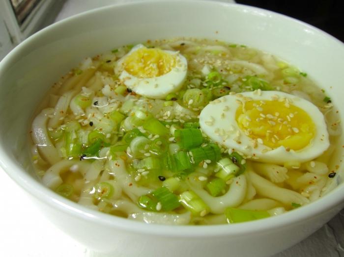 ¿Qué tipo de sopa se puede cocinar rápida y deliciosamente a partir de productos improvisados?