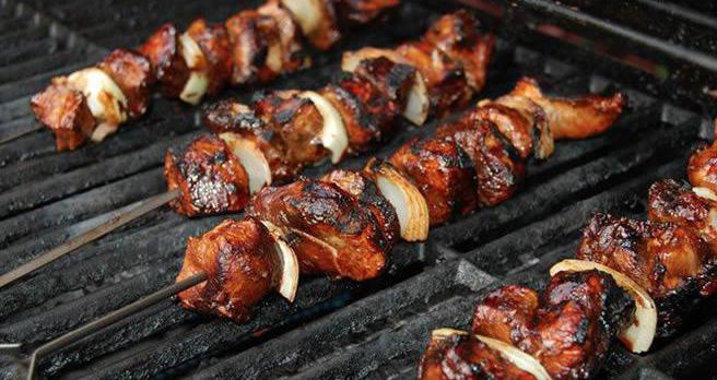 Shish kebab bajo en calorías del lomo de cerdo: recetas y reglas para cocinar