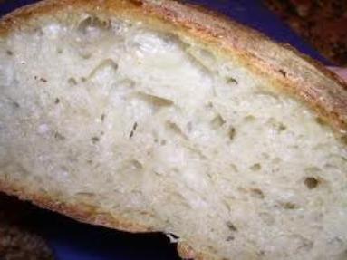 Una receta detallada para pan en una masa madre casera