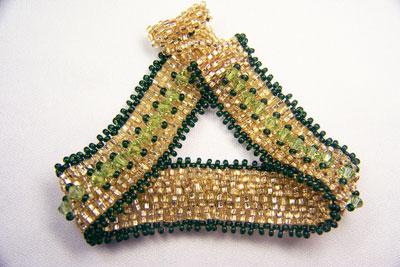 Pulseras de perlas por mano propia: ideas originales de accesorios