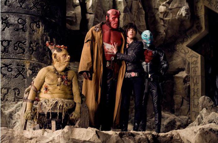 "Hellboy 2". Actores jugando a la diversión, con un centelleo y ectoplasma