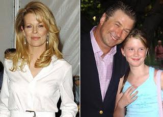 Kim Basinger, Alec Baldwin y su hija