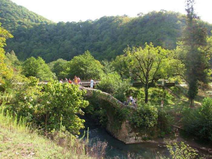 Puente Besletsky - uno de los lugares más insólitos de Abjasia