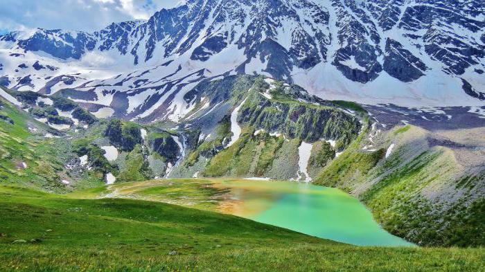 Lugares turísticos de la región de Elbrus Descripción