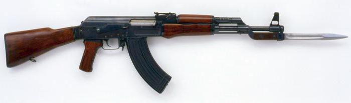 la historia del fusil de asalto Kalashnikov