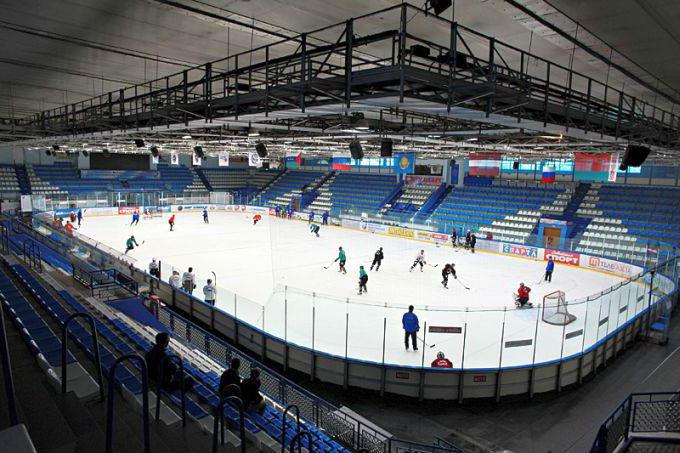 Palacio de los Deportes (Tyumen) - arena de hielo №1