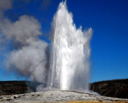 El volcán Yellowstone atrae a turistas de todo el mundo