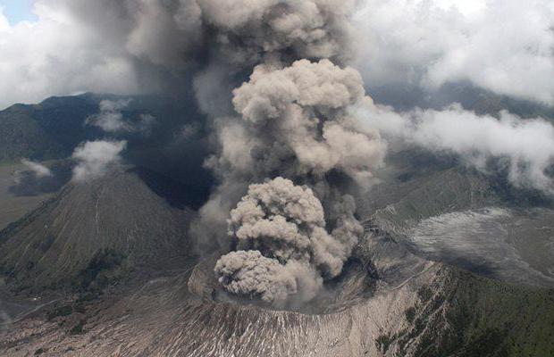 Erupción del volcán en Bali