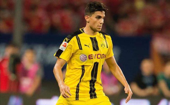 El defensa español Bartra Mark