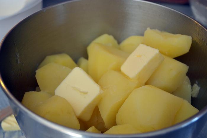 Albóndigas cuajadas con patatas